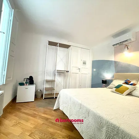 Pensión Barirooms - Imbriani 15