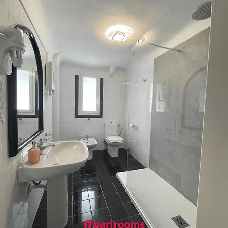 Konukevi Barirooms - Imbriani 15 *